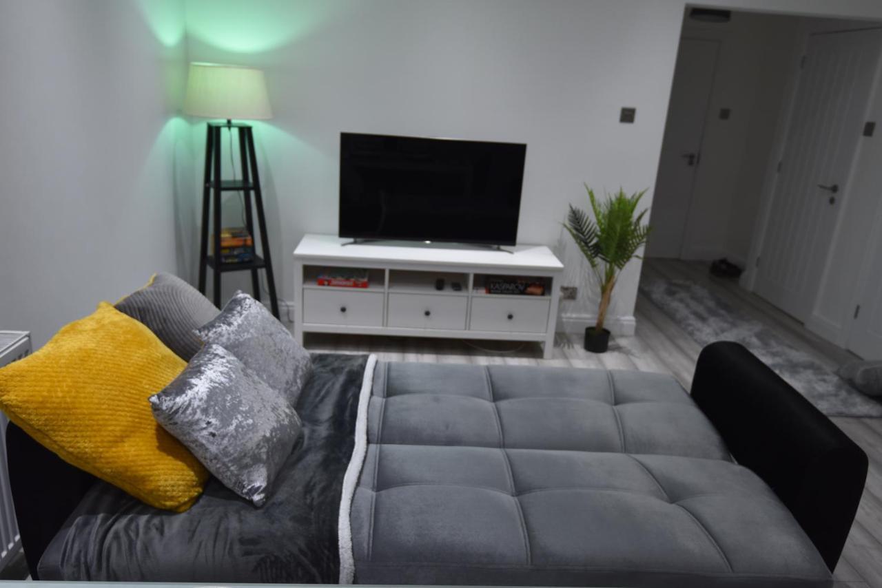 Cozy! 2-Bedroom Exclusive Apartment Near Bristol City Centre Easton Speedwell Sleeps Upto 6 Exterior photo