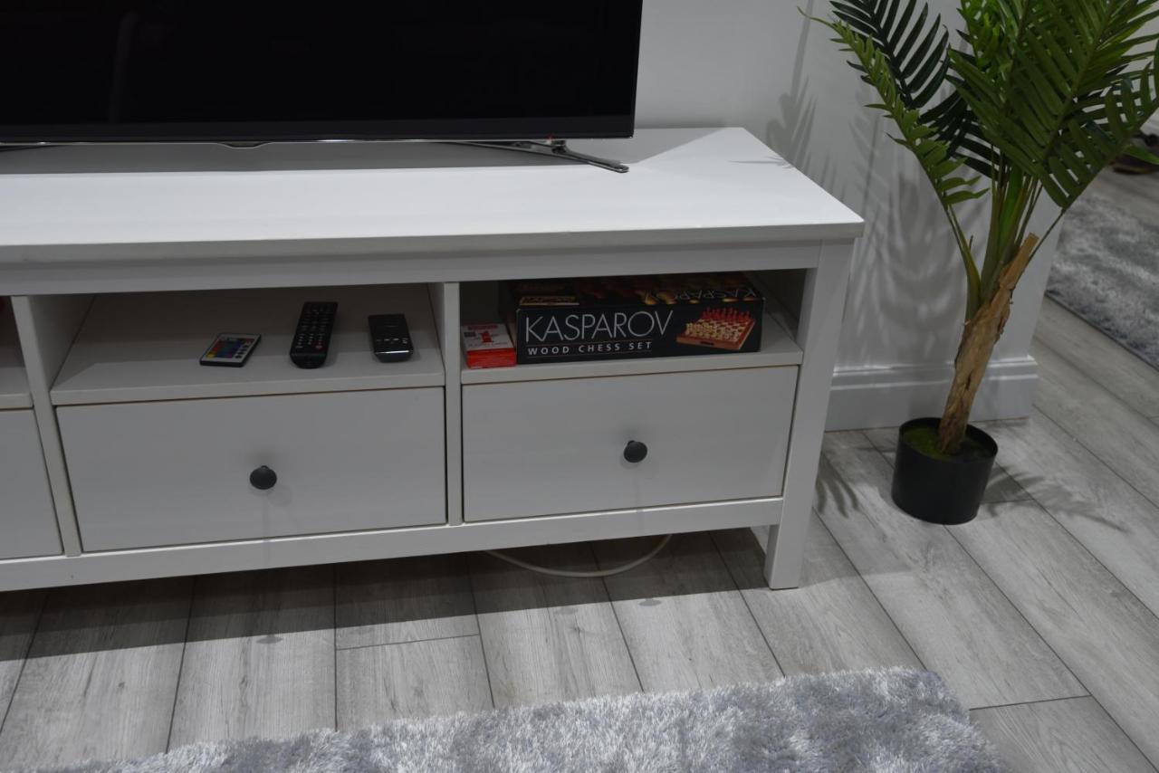 Cozy! 2-Bedroom Exclusive Apartment Near Bristol City Centre Easton Speedwell Sleeps Upto 6 Exterior photo
